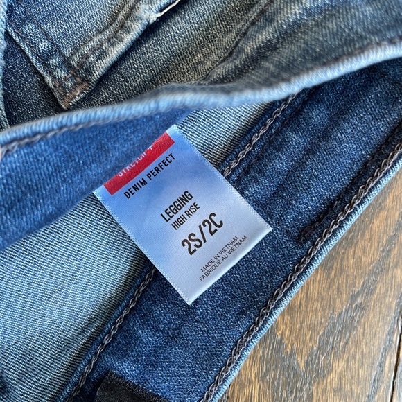 High waisted Express Skinny Jeans - Picture 6 of 8